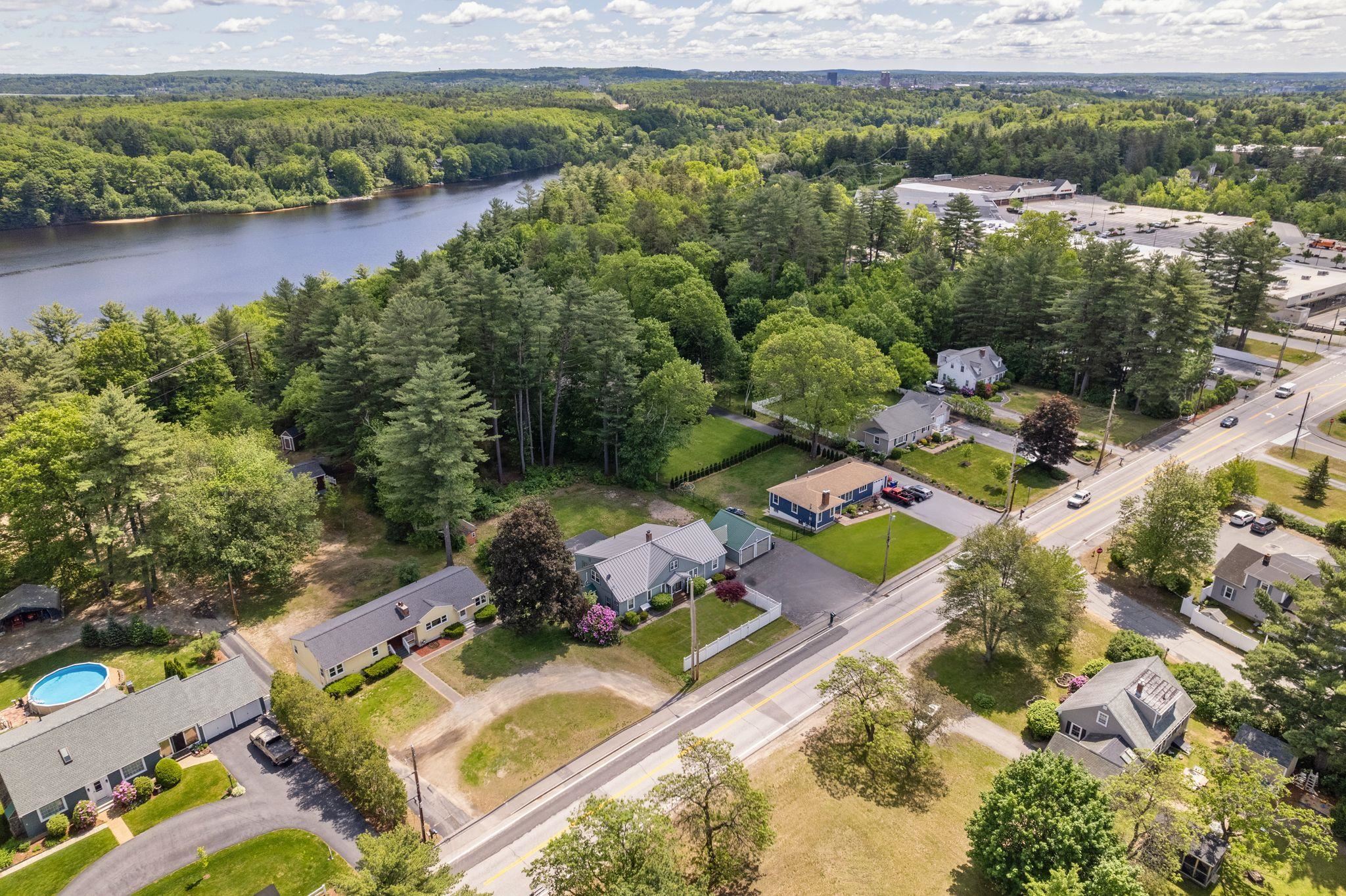 Property Photo: 515 Mast Road NH 03045