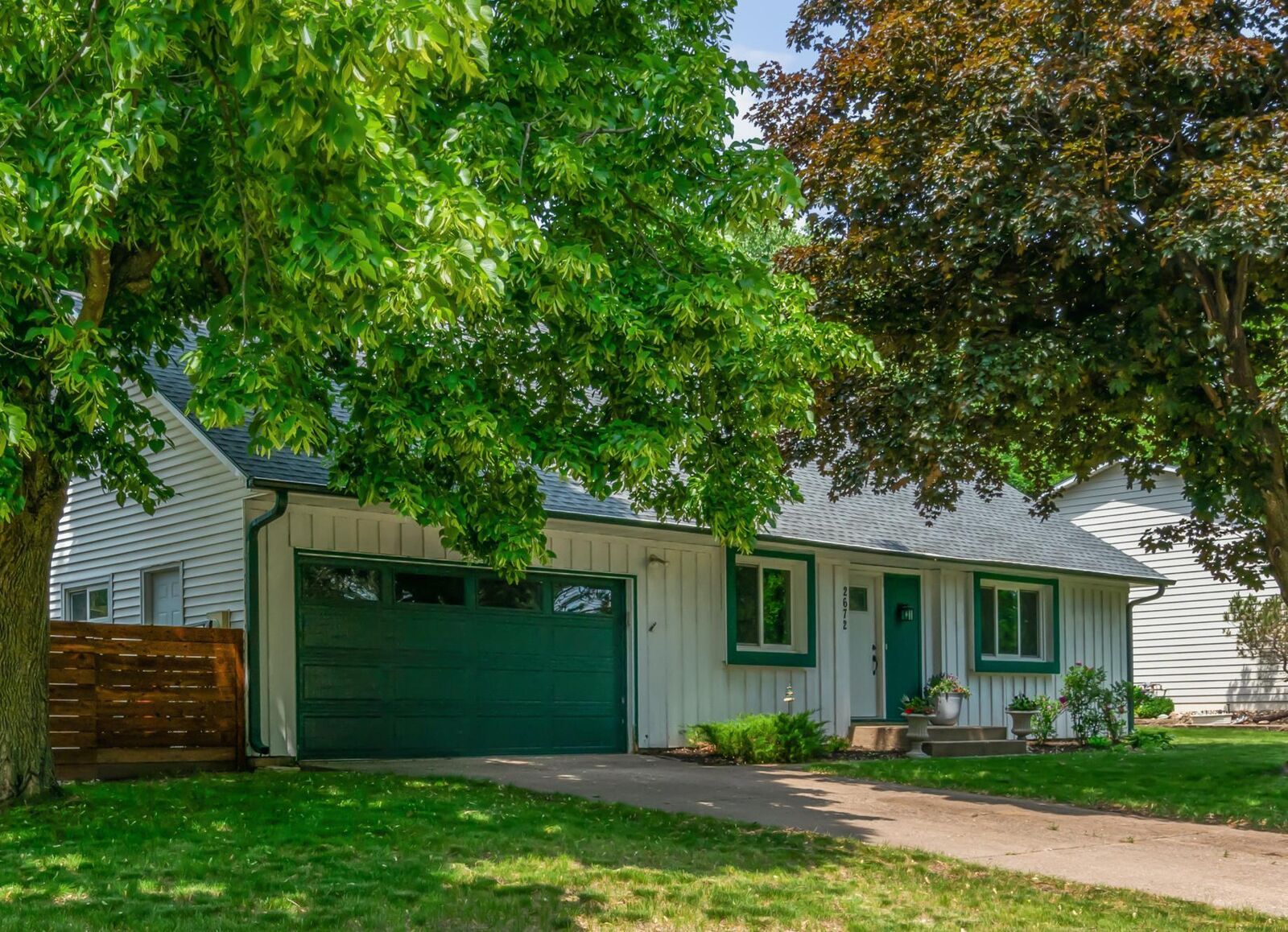 Property Photo:  2672 Fairlawn Drive  MN 55082 