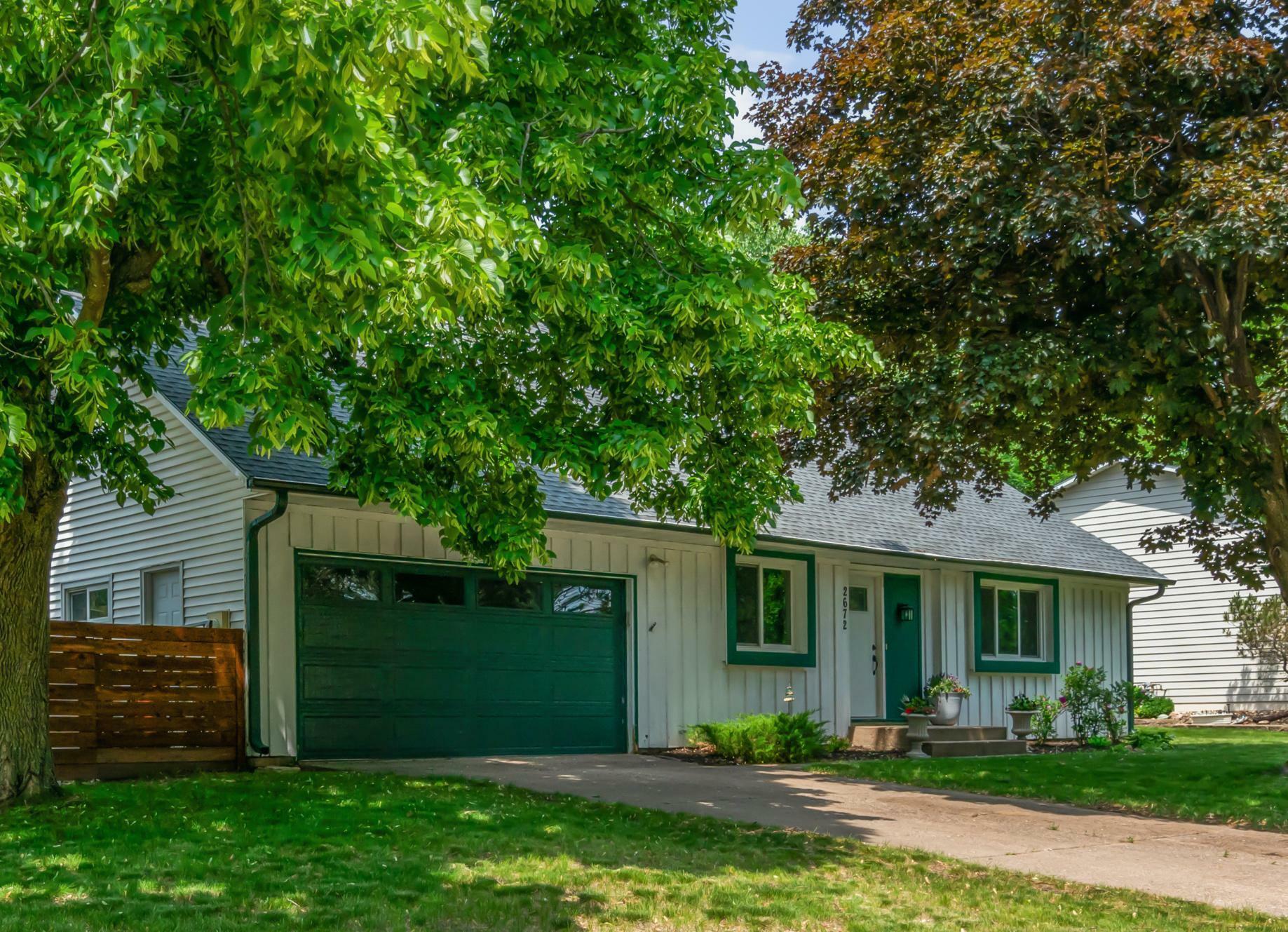Property Photo: 2672 Fairlawn Drive MN 55082