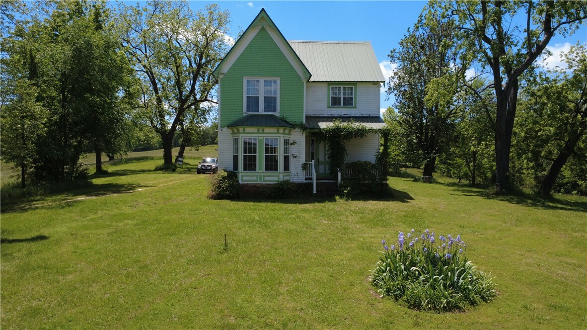 306 College Street  Huntsville AR 72740 photo