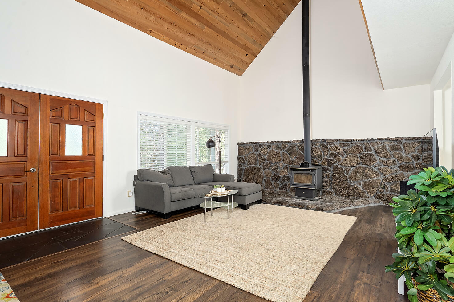 Property Photo: 160 Sterling Creek Road OR 97530