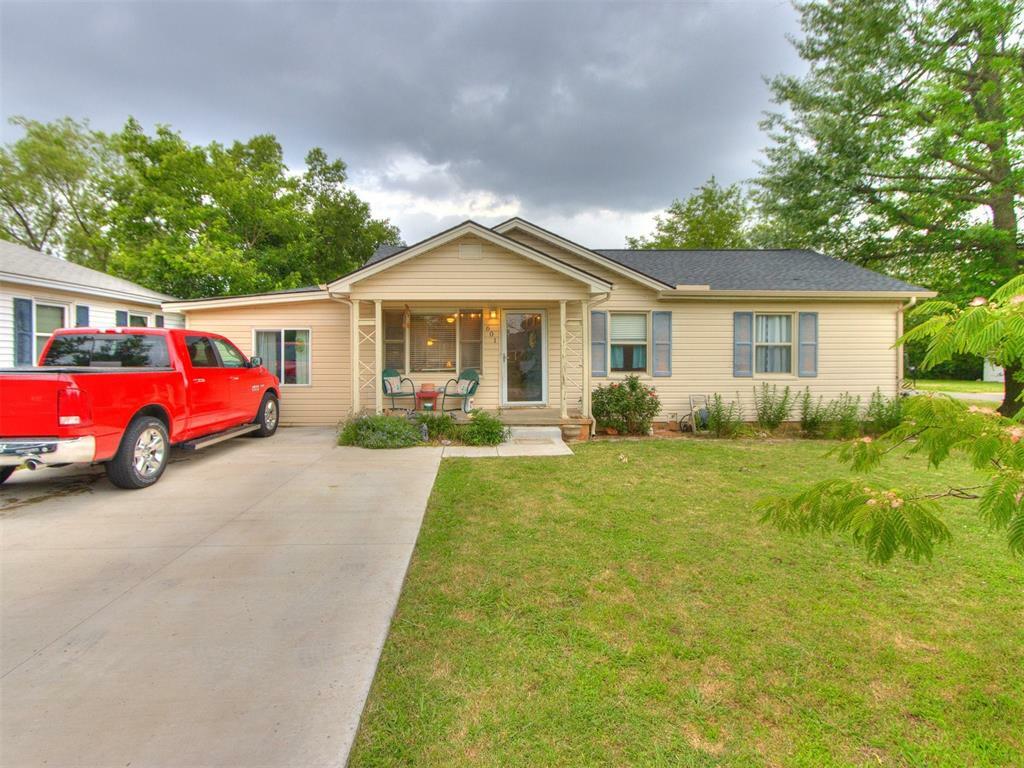 Property Photo: 601 Tiffin Avenue OK 73071