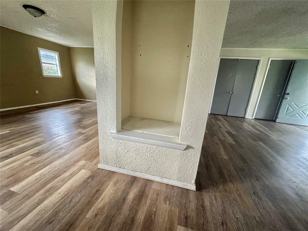 Property Photo: 1502 S 12th Street OK 73018