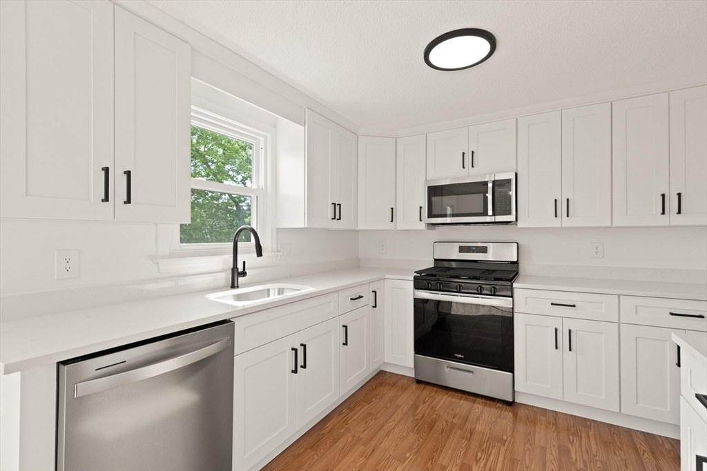 126 Willard St D  Lowell MA 01850 photo