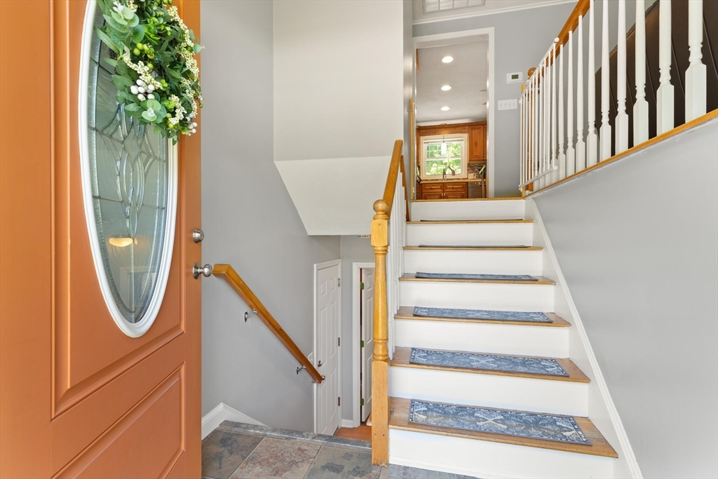 Property Photo: 10 Lisa Lane MA 01867