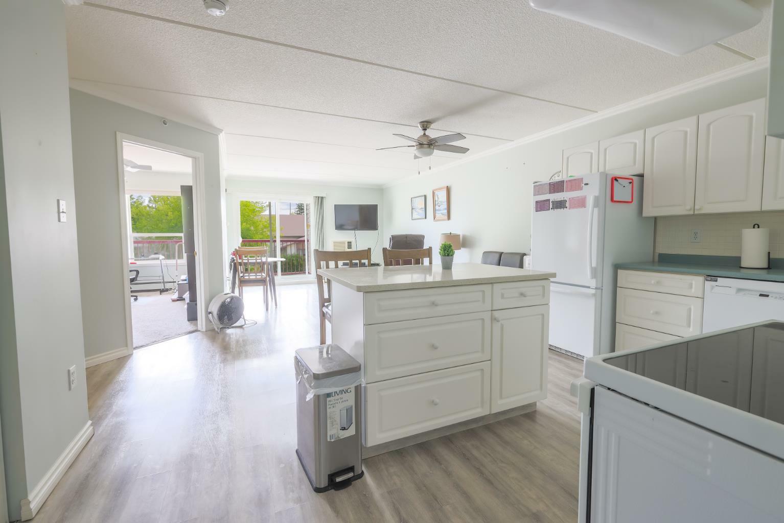 Property Photo: 5020 49 Street 202 AB T4T 1P9