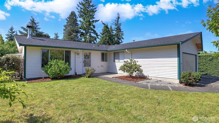 Property Photo:  11423 SE 86th Street  WA 98056 
