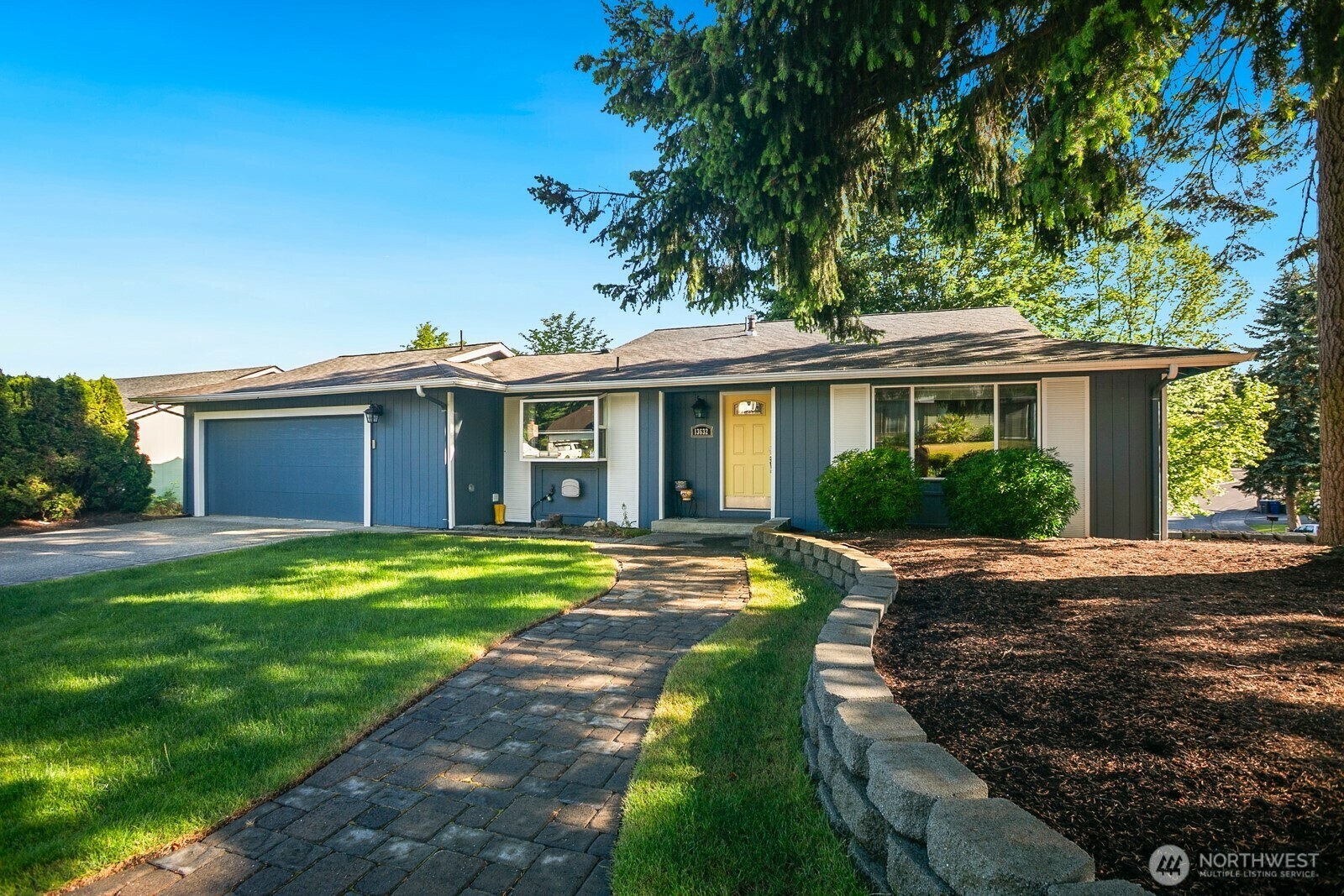 Property Photo: 13632 SE Fairwood Boulevard WA 98058