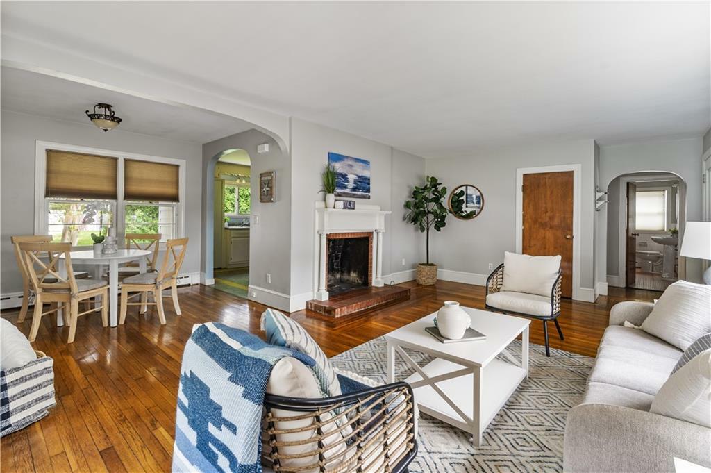 Property Photo:  6 Ansonia Avenue  RI 02809 