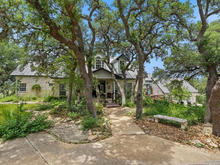 Property Photo: 125 Northlake Cove TX 78063