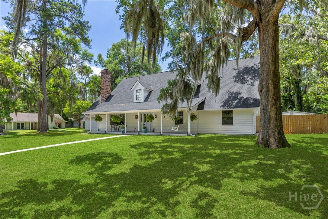 Property Photo: 107 Rose Dhu Way GA 31419