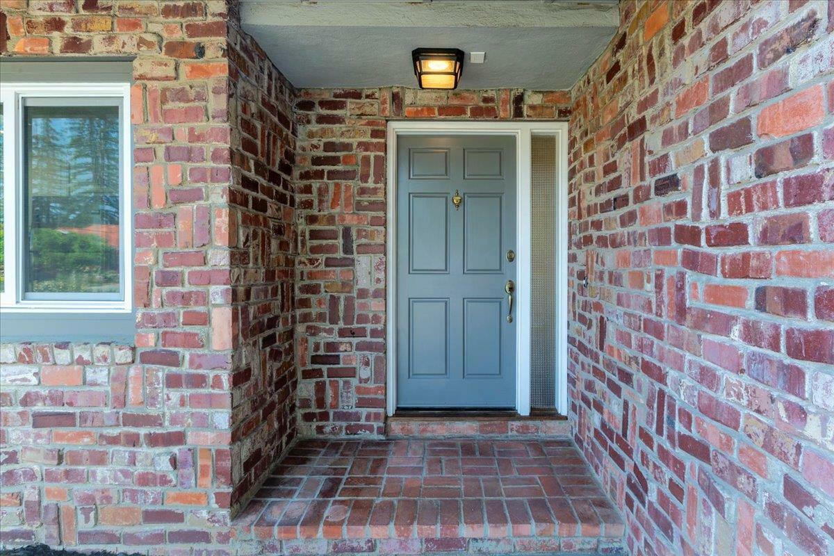 Property Photo: 539 Los Ninos Way CA 94022
