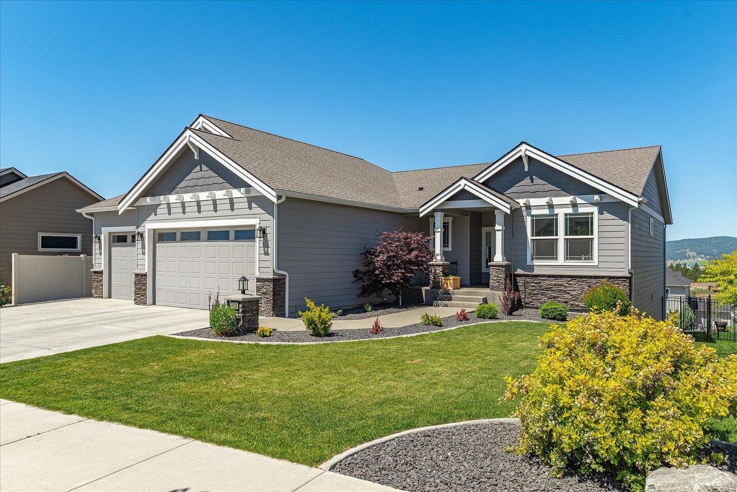 Property Photo: 1616 S Morningside Heights Dr WA 99016