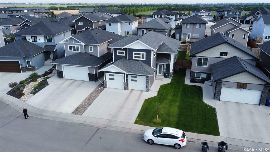 Property Photo: 158 Boykowich Bend SK S7W 0S4
