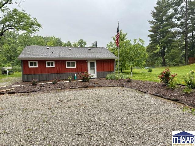 Property Photo: 5826 E Private Road 375 N IN 47882