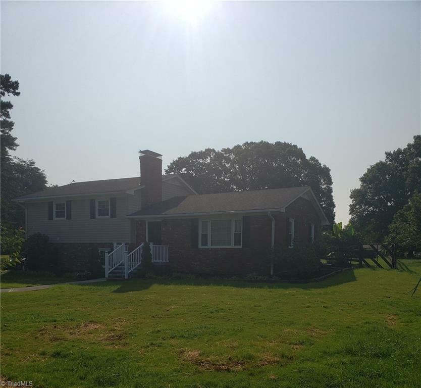 Property Photo: 5735 Phelps Circle NC 27105