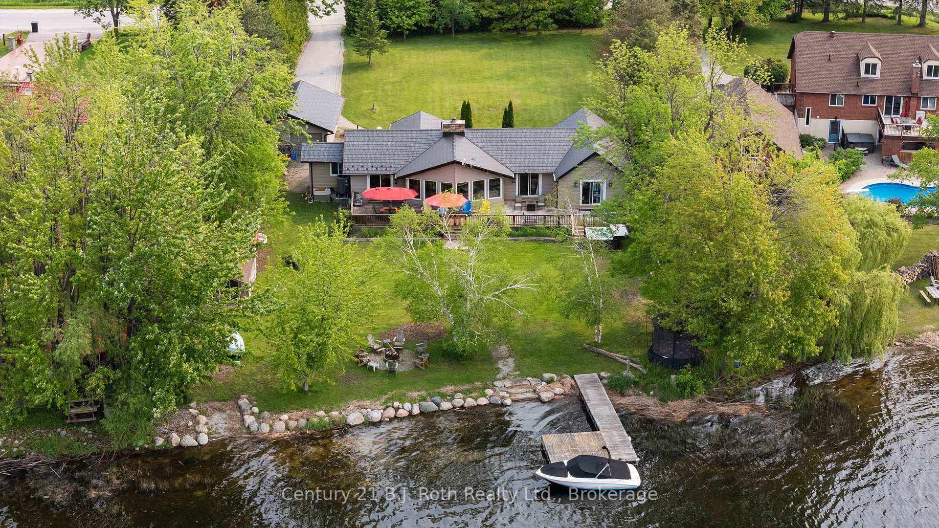 Photo de la propriété: 3772 Harry'S Lane ON L3V 0L1