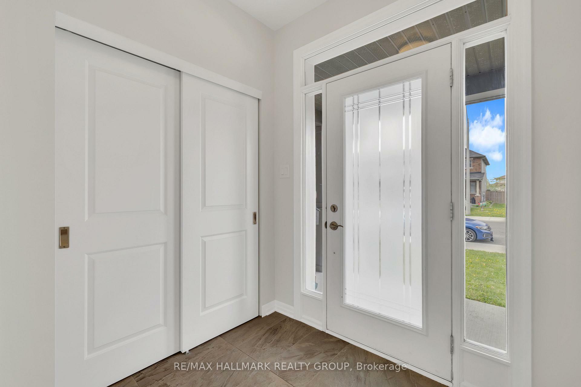 Property Photo: 1022 Cobble Hill Drive ON K2J 0J7
