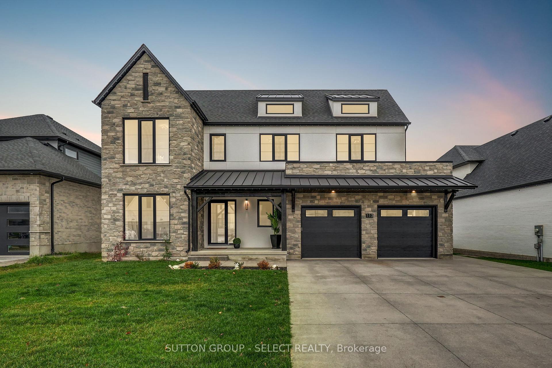 Property Photo: 113 Edgewater Boulevard ON N0L 1R0