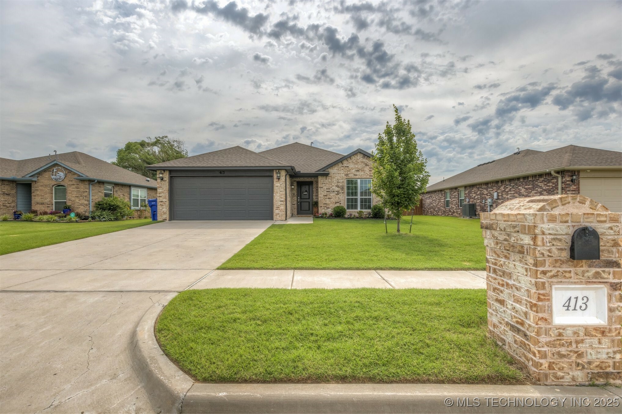 Property Photo: 413 S 48th Court OK 74014