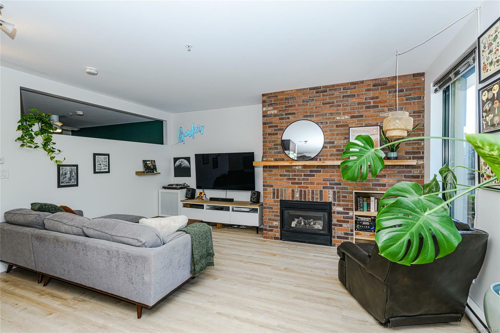 Property Photo: 400 Sitkum Rd 104 BC V9A 7G6