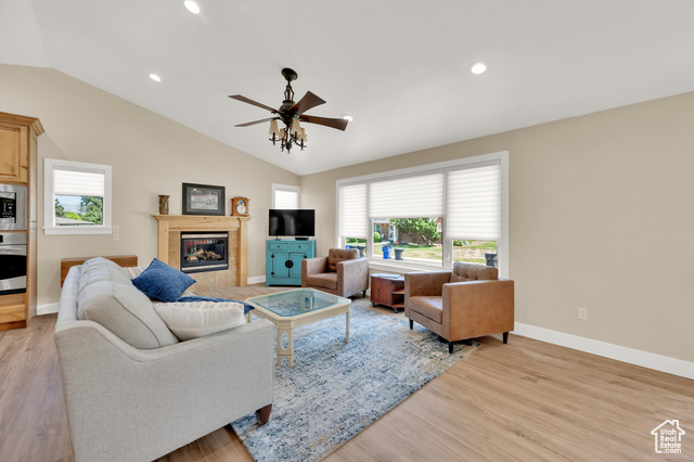 Property Photo: 8040 Viscounti Cir UT 84093