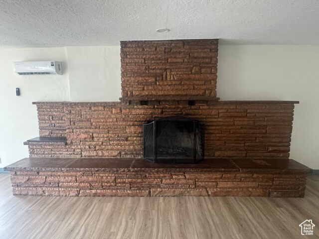 Property Photo: 559 E Harmston Ave UT 84066