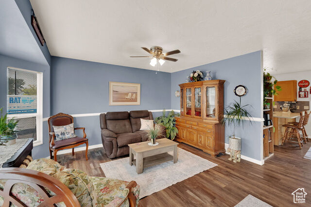 Property Photo: 497 W 2280 N UT 84043