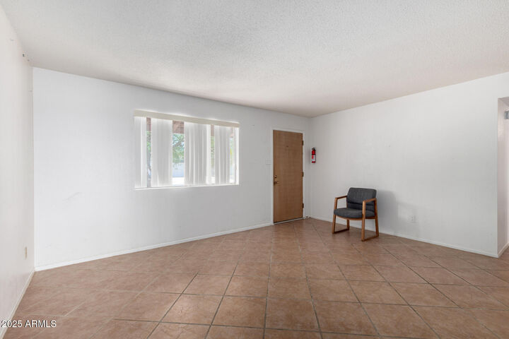 Property Photo: 230 E Fairmont Drive AZ 85282