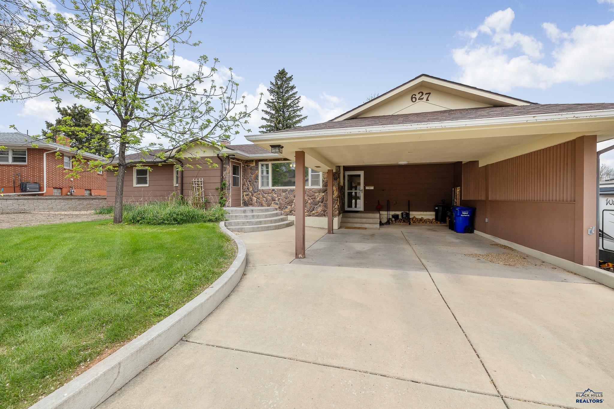 Property Photo: 627 43rd Ct SD 57702