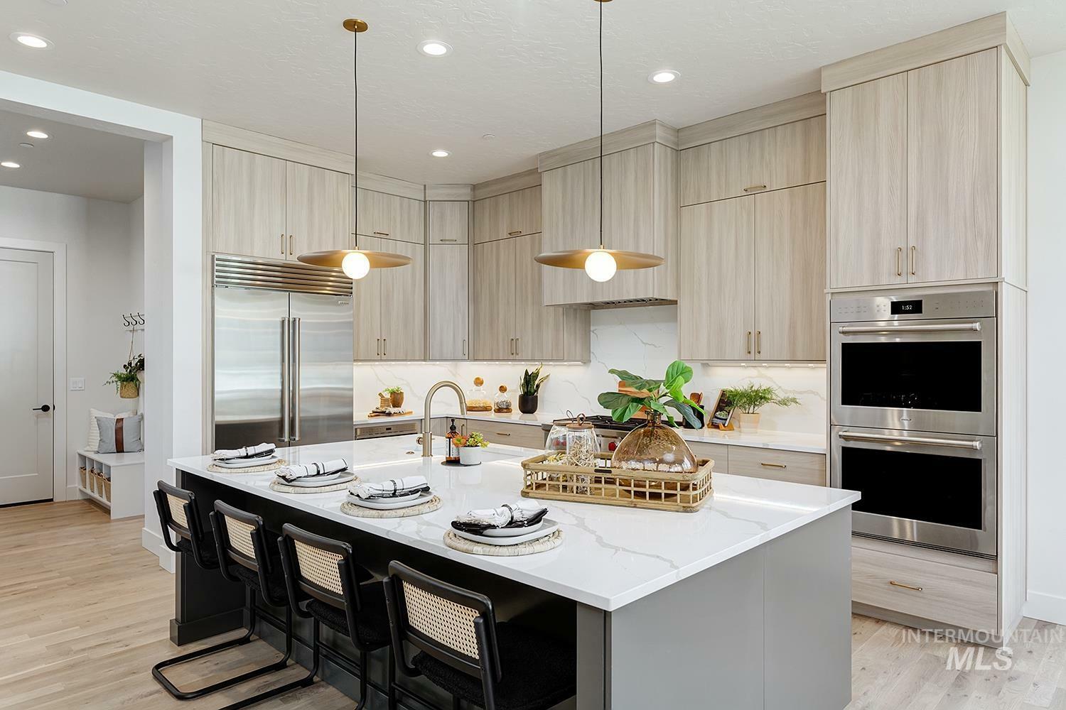 Property Photo: 2528 S Linnet Place ID 83716
