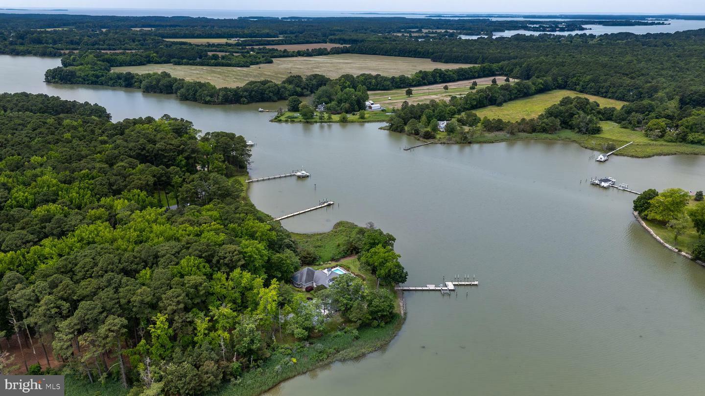 Property Photo: 26372 Westerly Road MD 21601
