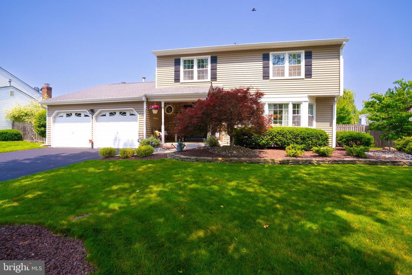 Property Photo: 33 Wetherhill Way NJ 08810