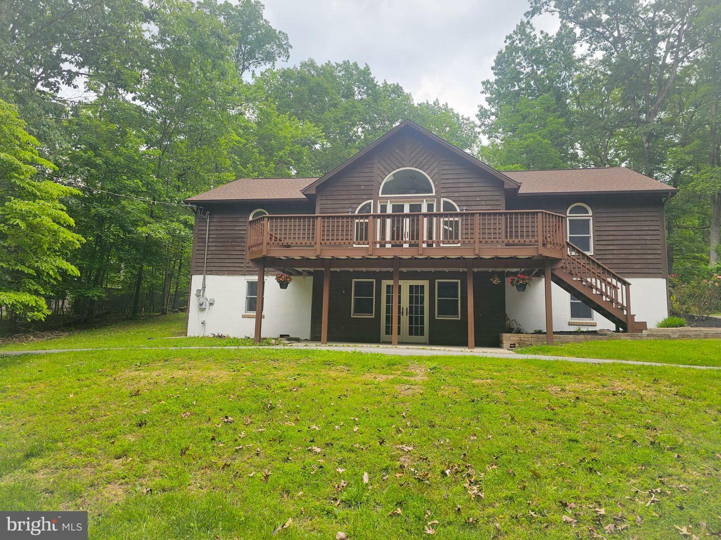 Property Photo: 654 Lakeside Drive WV 25425
