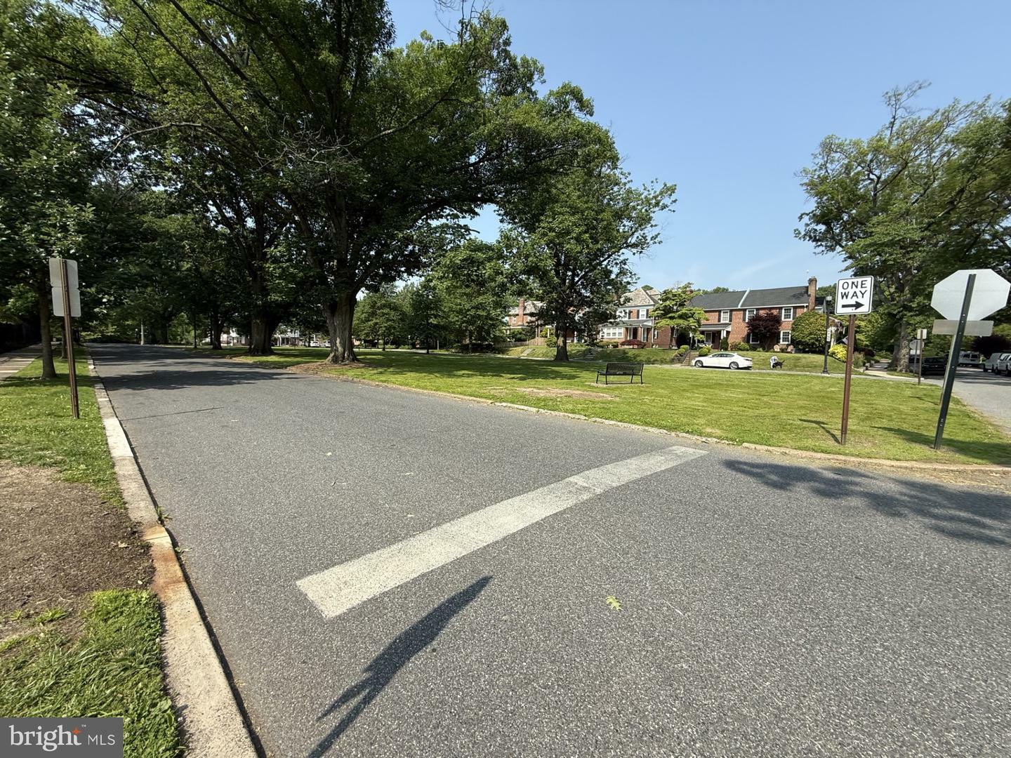 Property Photo: 912 N Bancroft Pky DE 19805