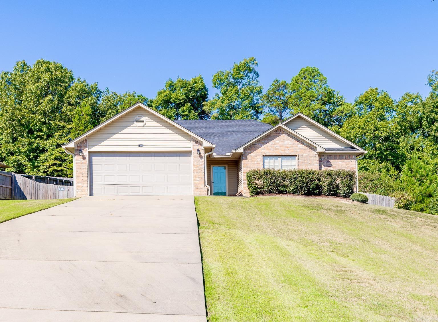 Property Photo: 1207 Samuel Adams Cove AR 72019