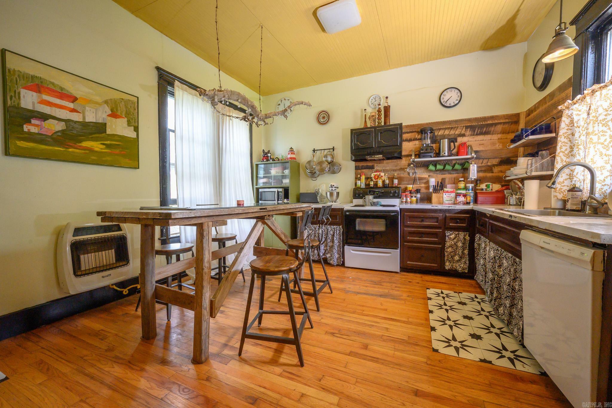 Property Photo: 1107 Magnolia AR 71953