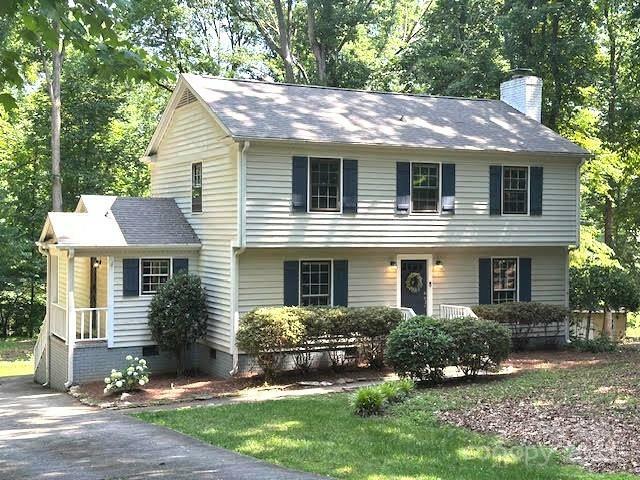 Property Photo: 14027 Hackamore Drive NC 28105