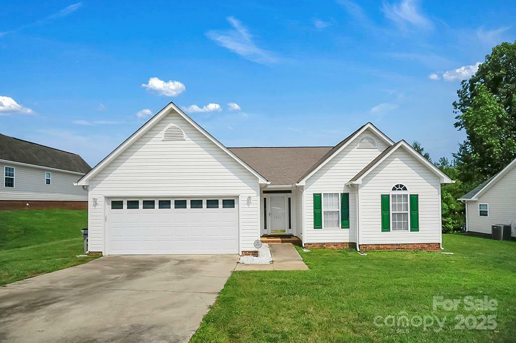 Property Photo: 2467 Hawk Ridge Drive NC 28056