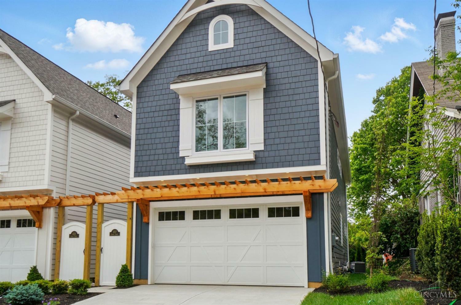 Property Photo: 1227 Corbett Street OH 45208