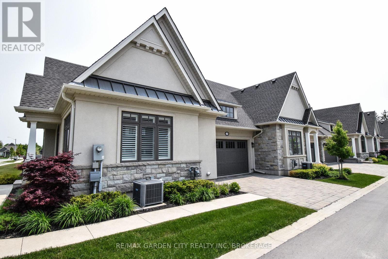 Property Photo: 2 Sassafras Row ON L0S 1N0