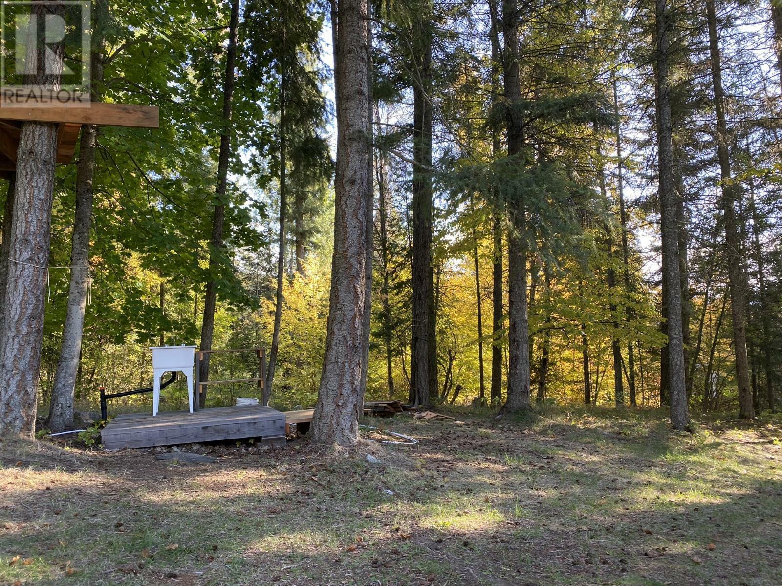 Photo de la propriété:  1341 Highway 31A Other  BC V0G 1S1 