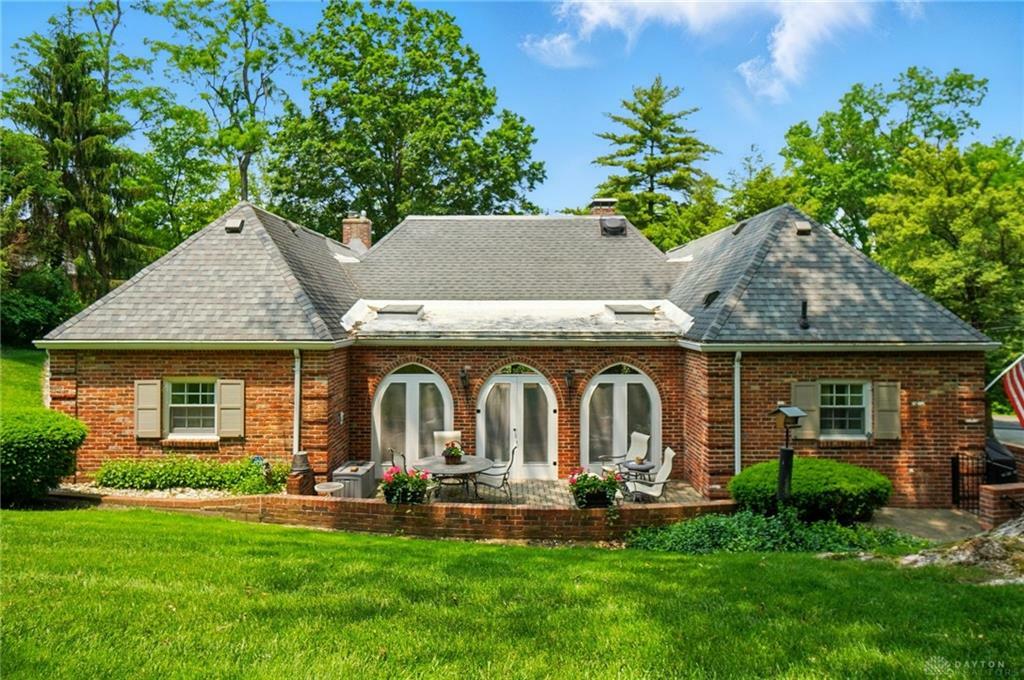 Property Photo: 505 W Home Road OH 45504