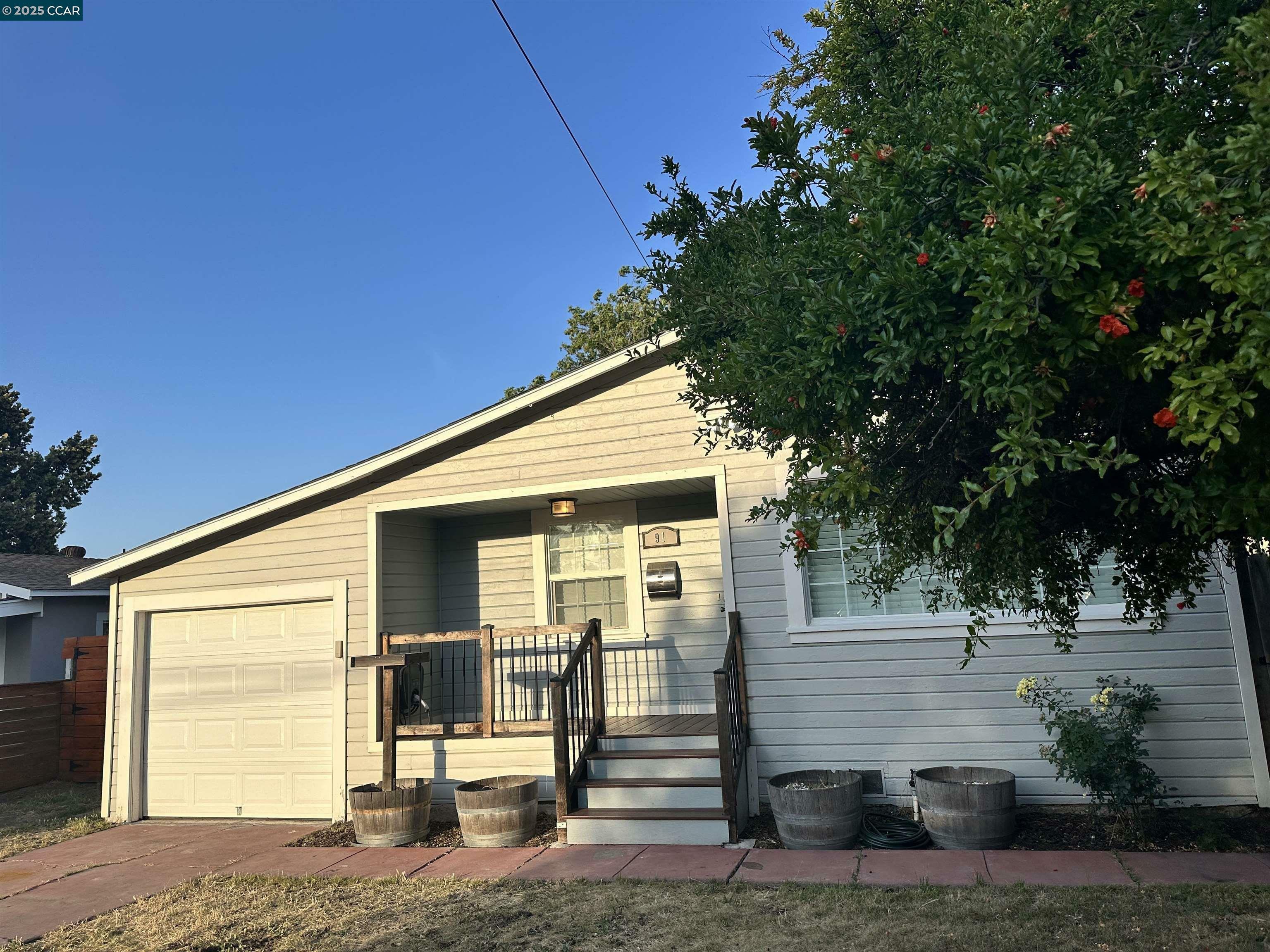 91 Mountain View Ave  Bay Point CA 94565 photo