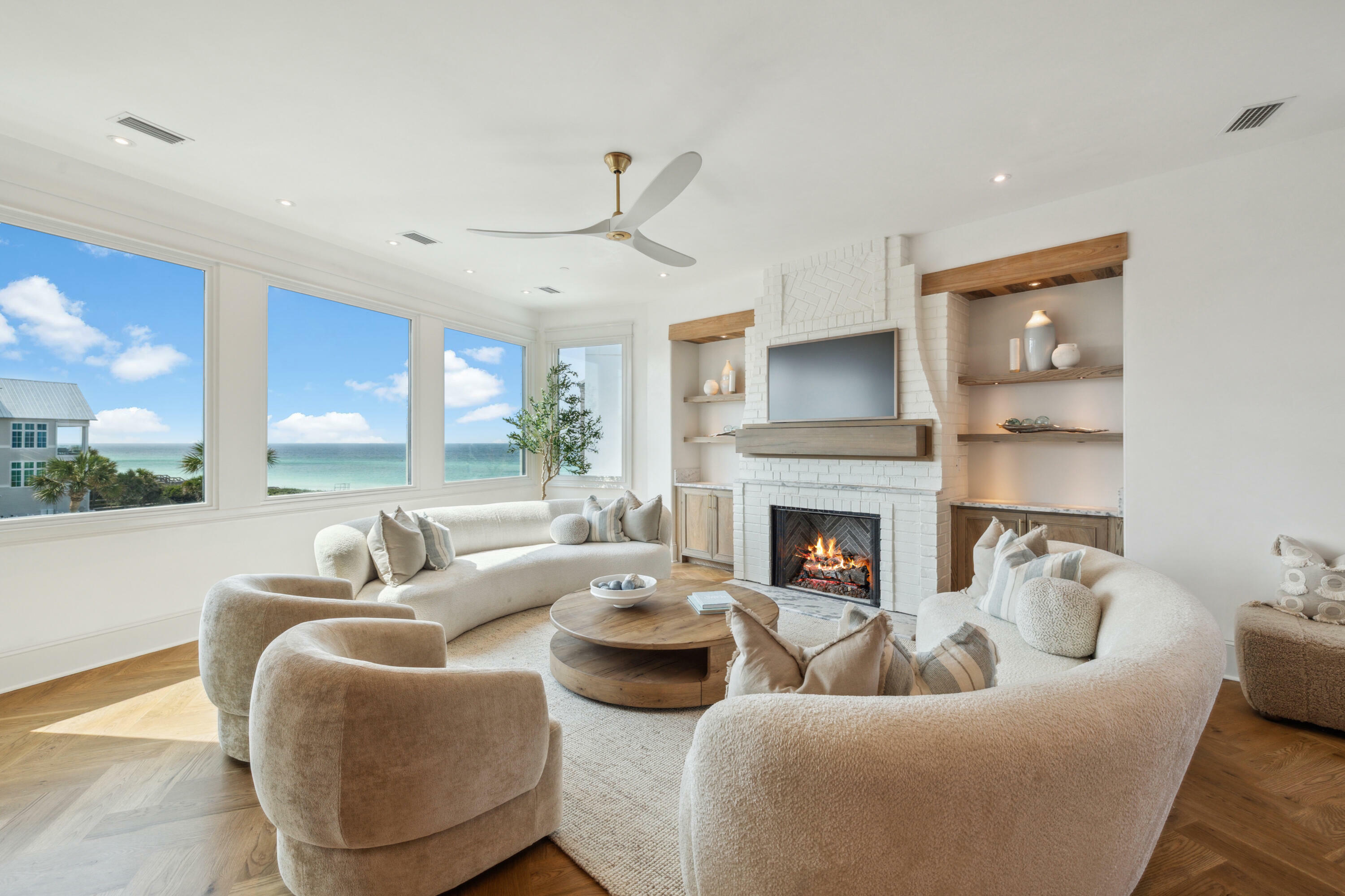 Property Photo: 31 Seawalk Circle FL 32459