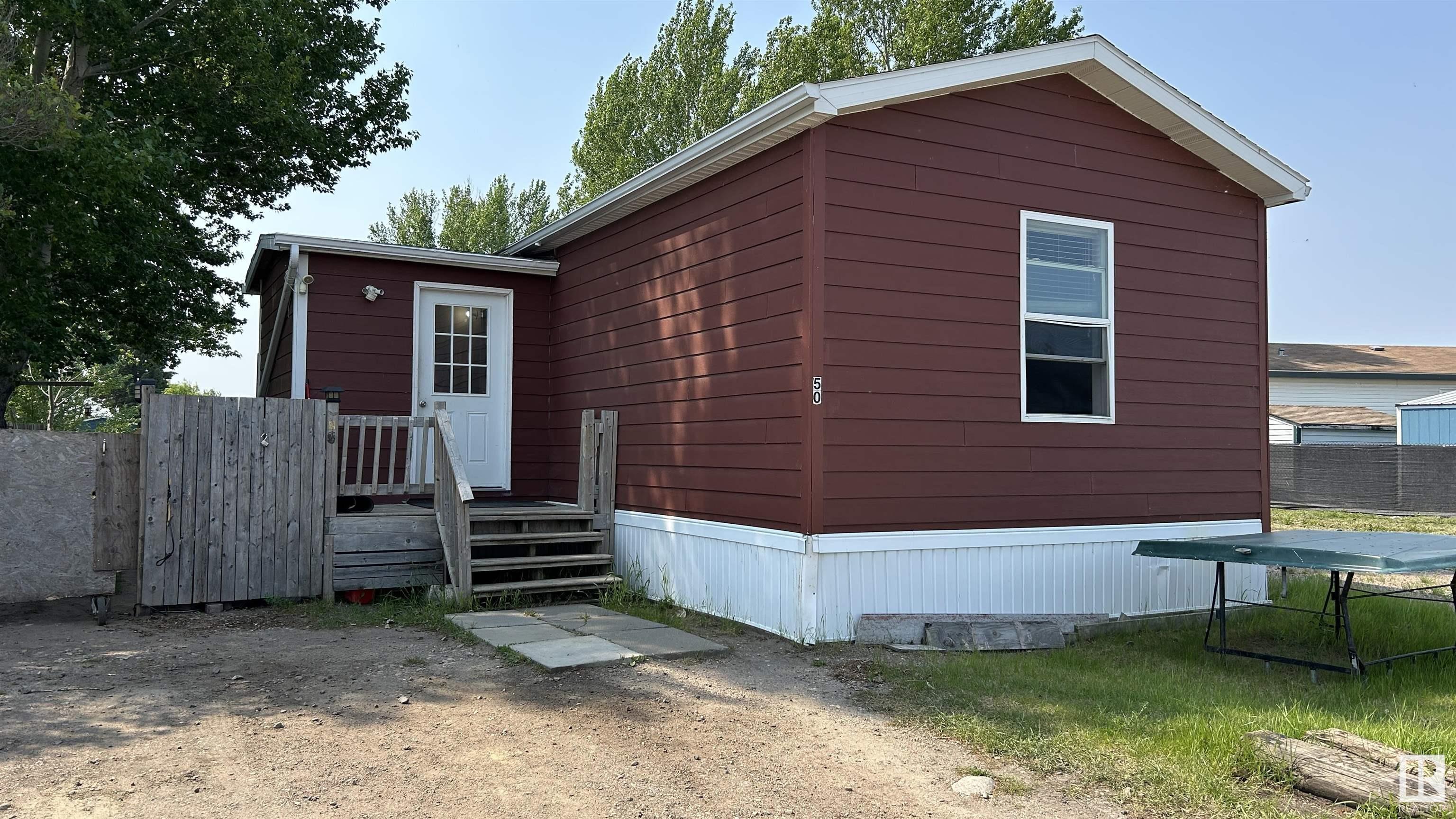 Property Photo: 5508 55 Street AB T9N 2C6