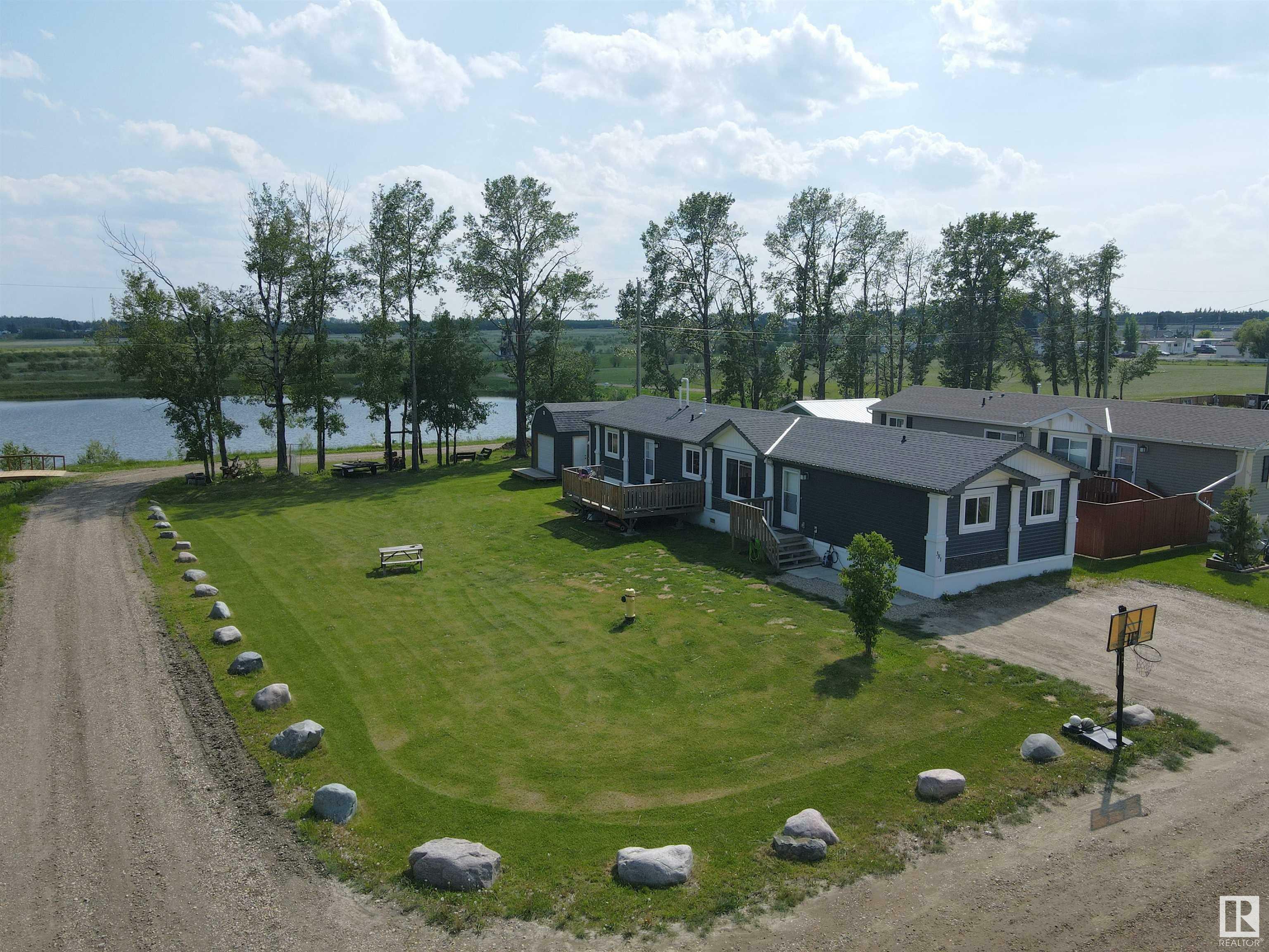 49301 Range Road 80 381  Rural Brazeau County AB T7A 1L7 photo