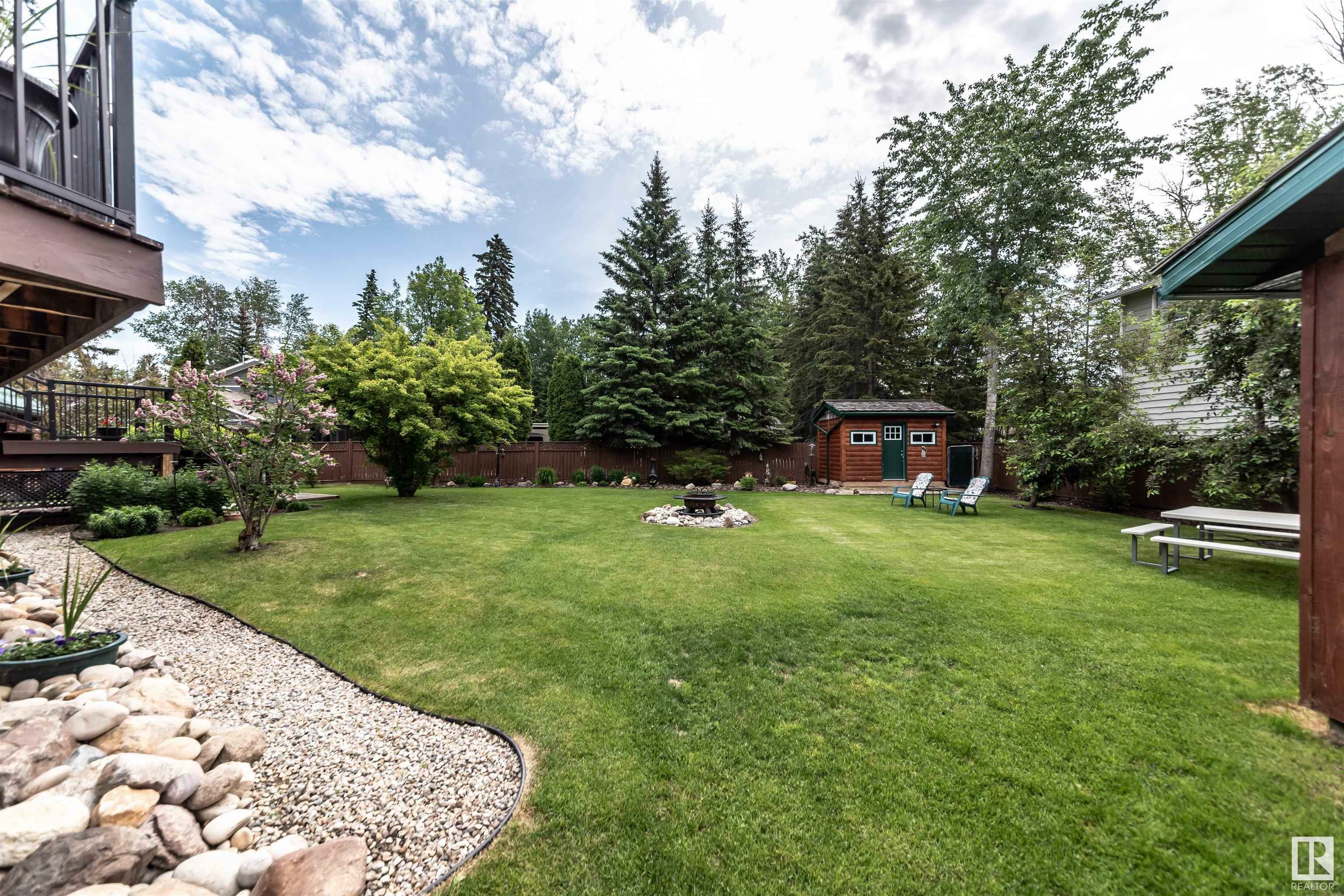 Property Photo:  4815 49A Avenue  AB T0E 0A0 