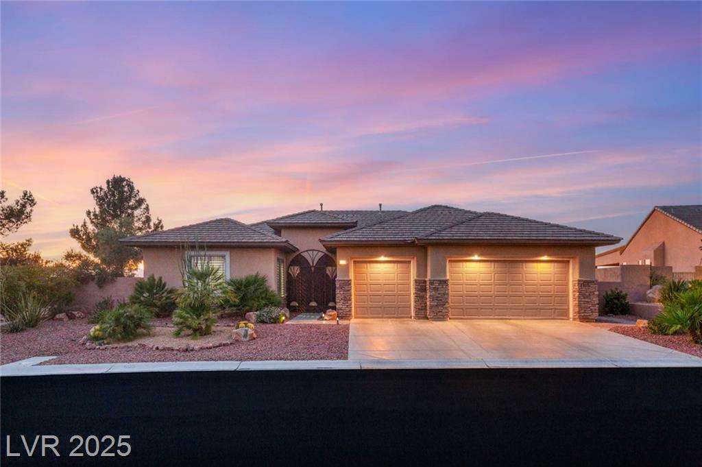 Property Photo: 20 Kittansett Loop NV 89052