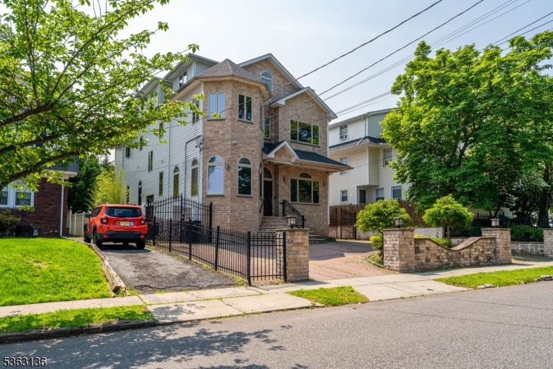 Property Photo:  69 Summit Rd  NJ 07208 